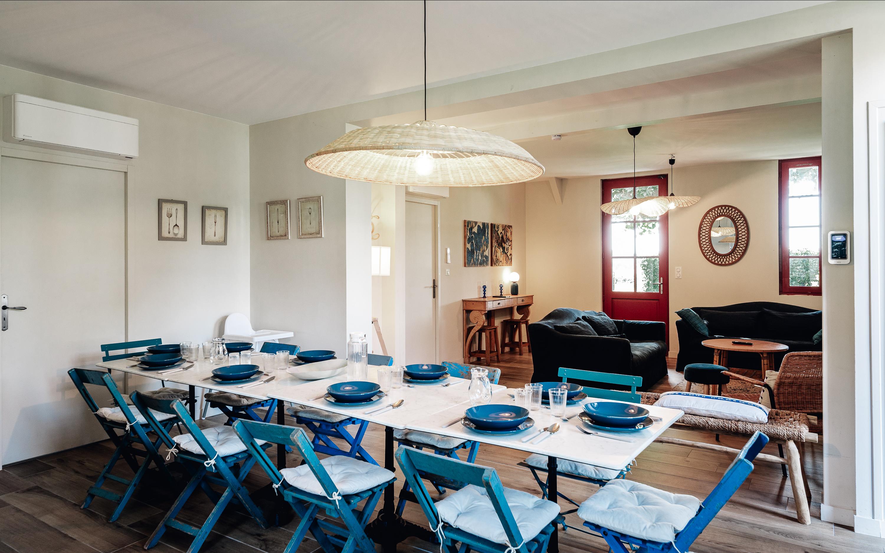 Ontbijttafel in La Maison Bleue