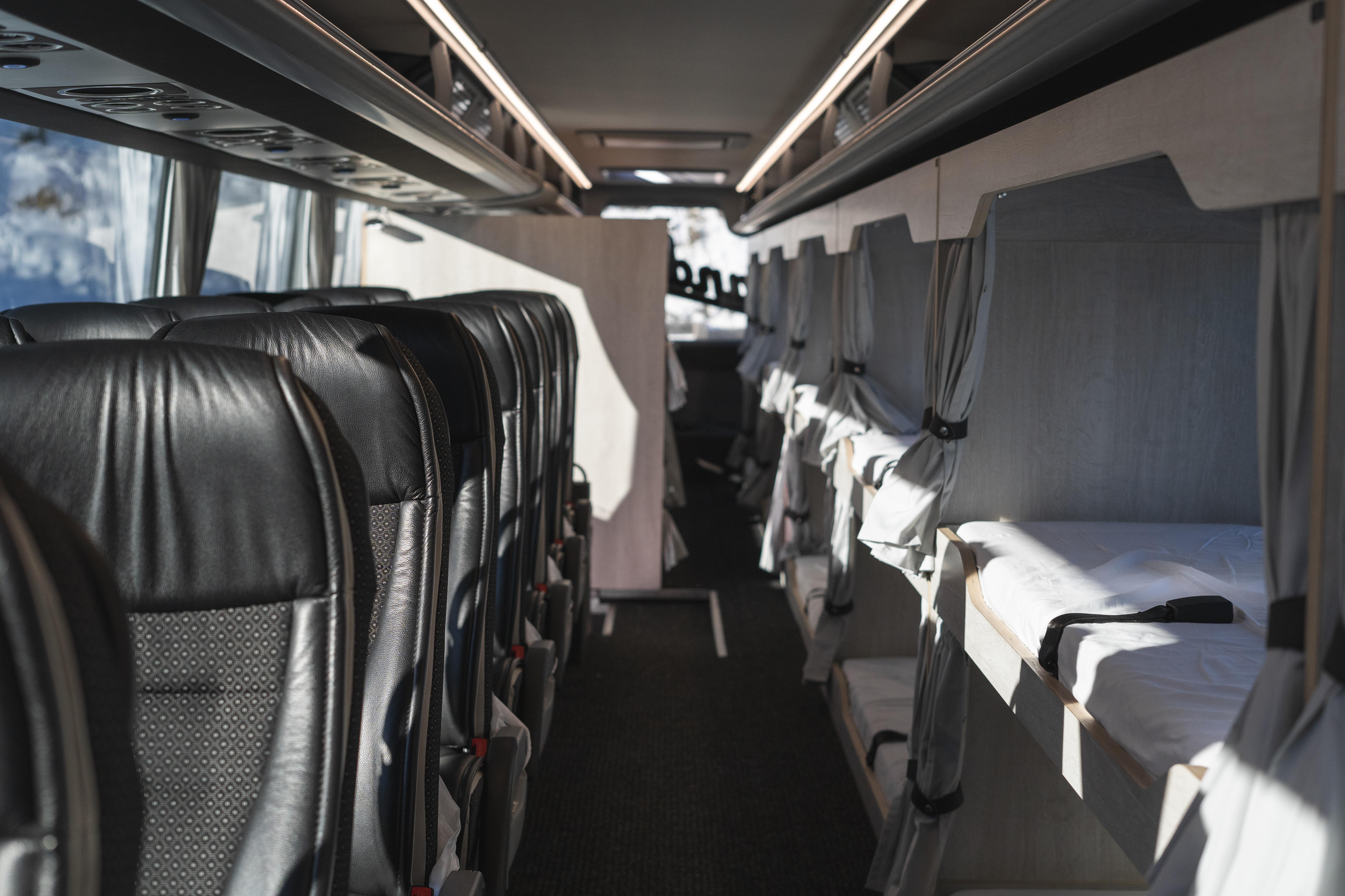 Op skivakantie/skireis/wintersport met de bus? Dat kan bij Skiworld Travel met onze Dream Class autocar!