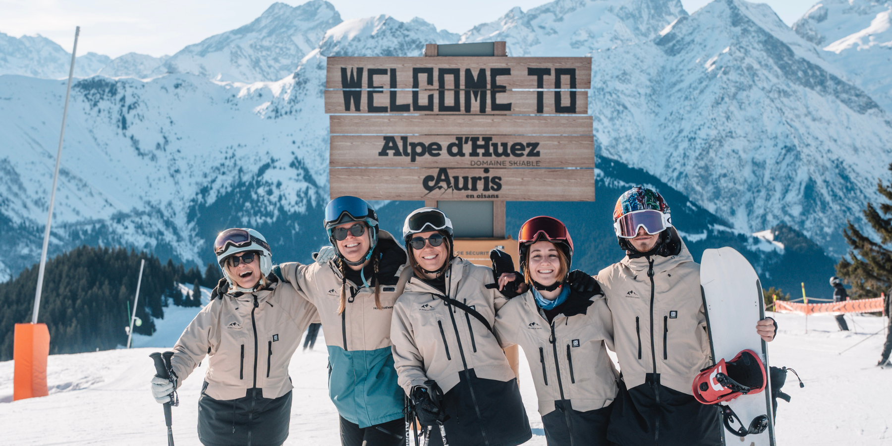 Groepsfoto in de bergen