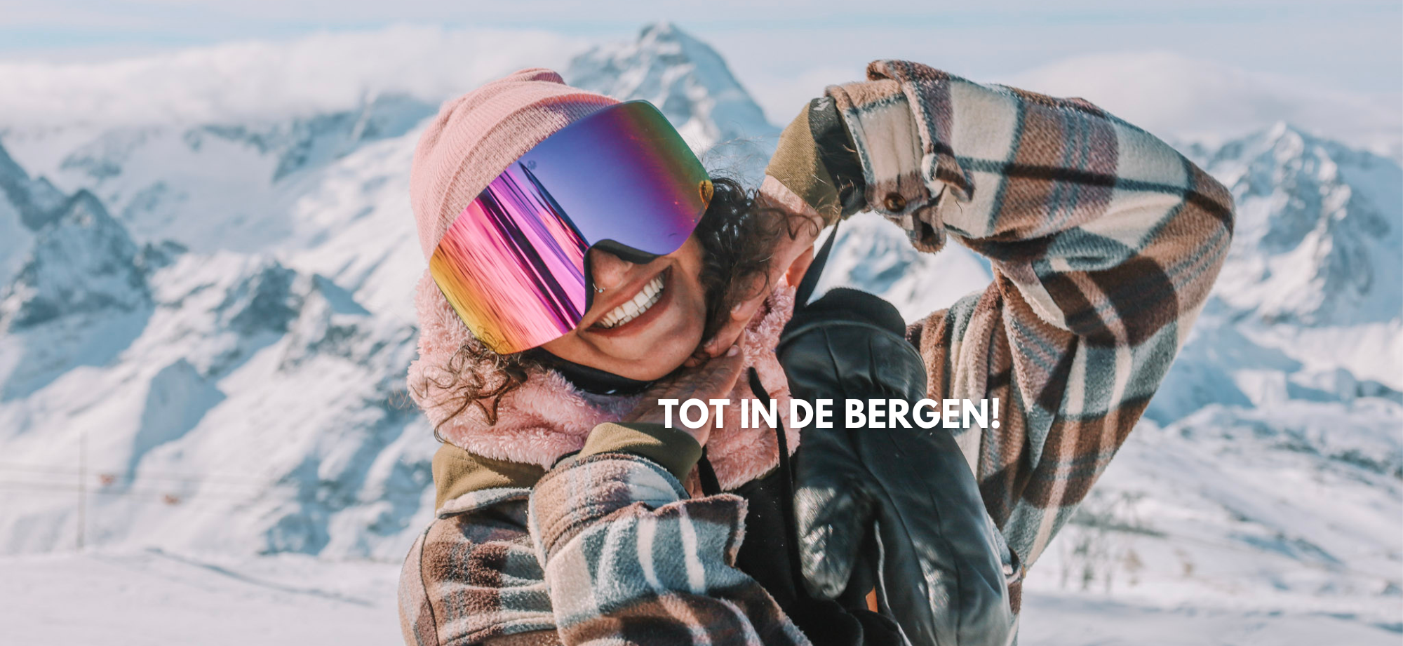 Happy Skiworld Travel crew member